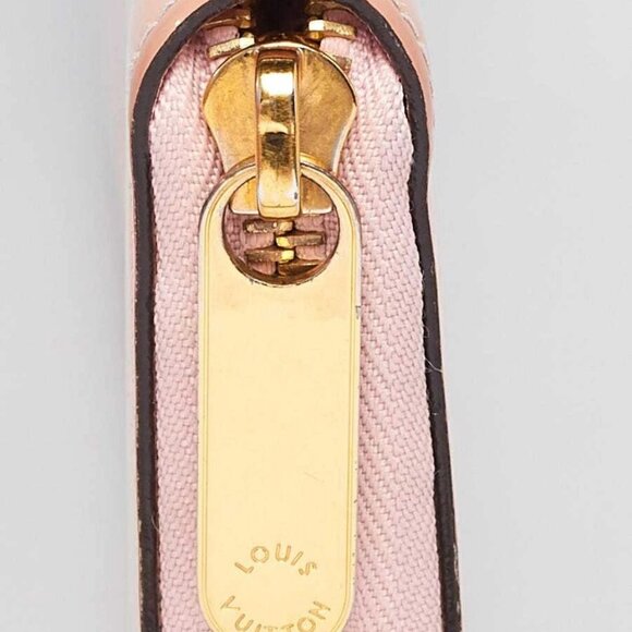 Louis Vuitton Rose Angelique Monogram Vernis Zippy Wallet - Picture 4 of 8